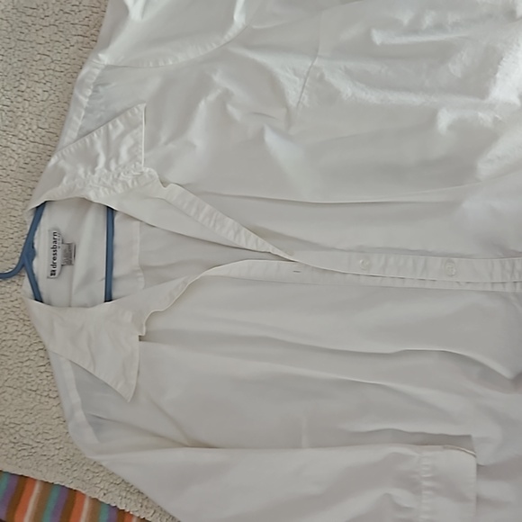 Clothes - Picture 1 of 3